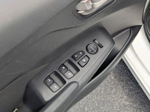 Used 2018 Hyundai Accent SE FWD image 24