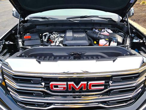 New 2026 GMC Sierra 1500 SLT w/ SLT Premium Plus Package image 3