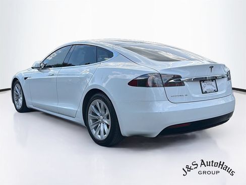 Used 2017 Tesla Model S 75D AWD/4WD image 5