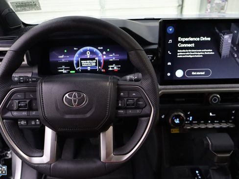 Used 2024 Toyota Tacoma Trailhunter image 18