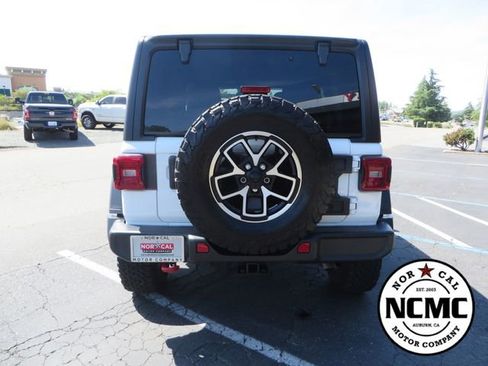 Used 2024 Jeep Wrangler Unlimited Rubicon w/ Technology Group AWD/4WD image 4