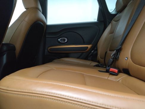 Used 2015 Kia Soul ! w/ Sun & Sound Package FWD image 18