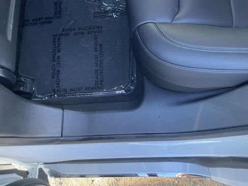 Used 2021 Tesla Model S Long Range Plus image 27