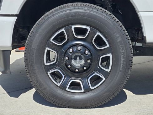 Used 2024 Ford F350 Platinum image 10