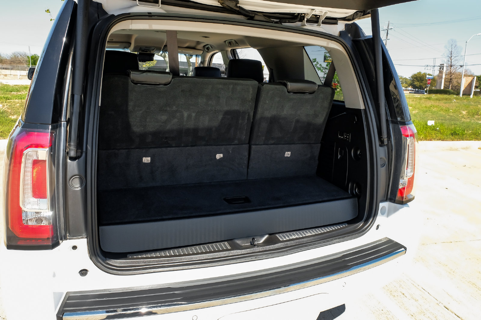 Used 2018 GMC Yukon Denali RWD image 63