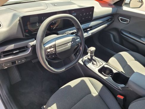 Used 2025 Kia K4 FWD image 7