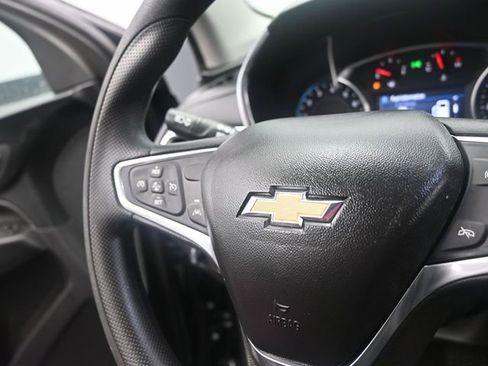 Used 2022 Chevrolet Equinox LT AWD/4WD image 13