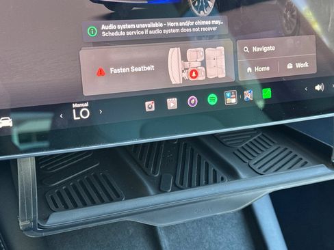 Used 2022 Tesla Model Y Performance AWD/4WD image 22
