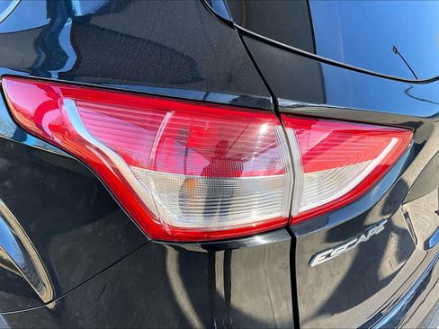 Used 2015 Ford Escape SE w/ Equipment Group 201A image 28