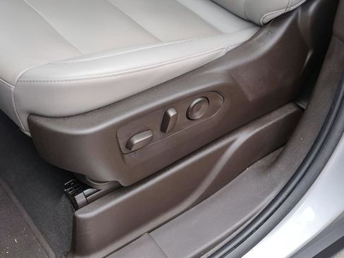 Used 2023 Chevrolet Tahoe Z71 w/ Luxury Package image 8