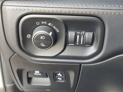 Certified 2021 RAM 1500 Limited w/ Bed Utility Group image 28