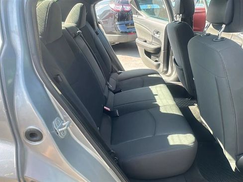 Used 2013 Dodge Avenger SXT FWD image 33
