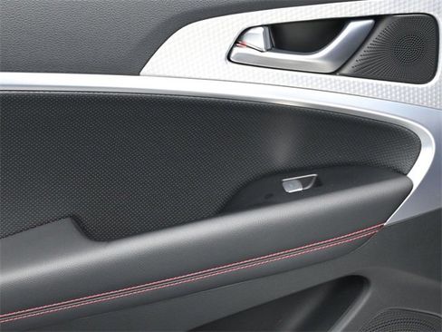 Used 2023 Genesis G70 2.0T w/ Sport Prestige Package image 17