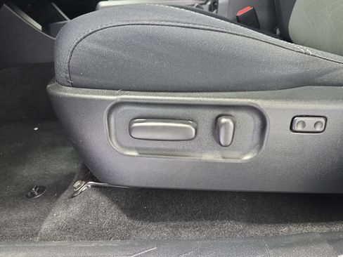Used 2021 Toyota Tacoma TRD Sport w/ Technology Package RWD image 20