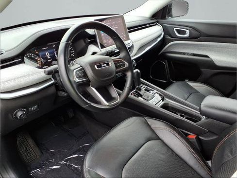 Used 2022 Jeep Compass Latitude image 20