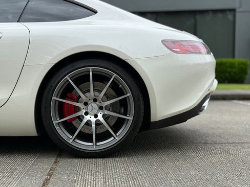 Used 2017 Mercedes-Benz AMG GT S image 14