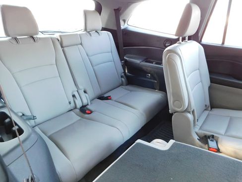 Certified 2021 Honda Pilot Touring image 6