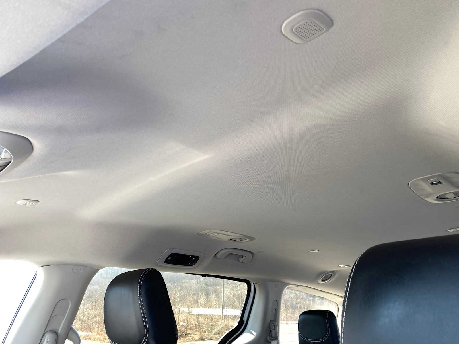Used 2023 Chrysler Pacifica Touring-L FWD image 30