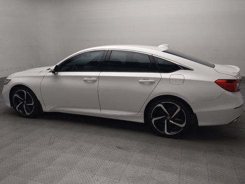 Used 2018 Honda Accord Sport image 3