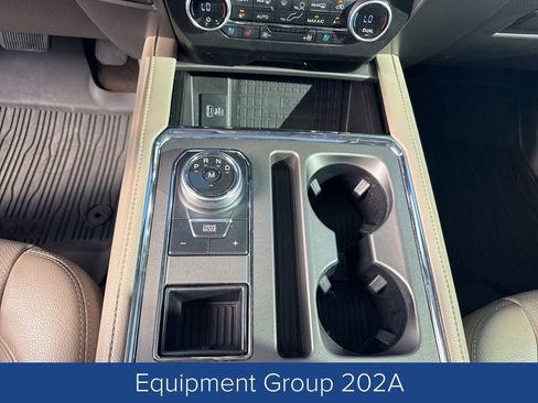 Used 2020 Ford Expedition XLT w/ Equipment Group 202A image 25