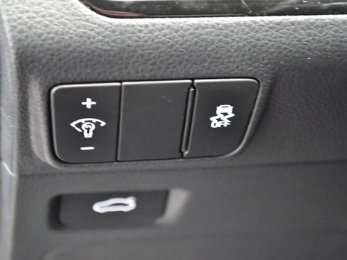 Used 2025 Kia K5 LXS image 13