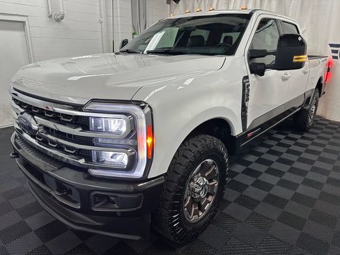 Used 2024 Ford F350 King Ranch AWD/4WD image 4