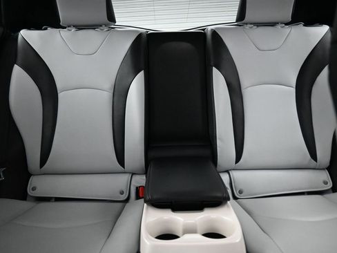 Used 2017 Toyota Prius Prime Advanced image 26