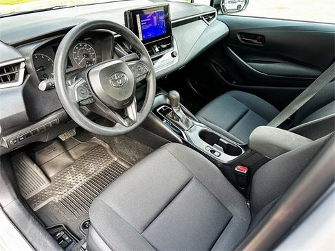 Certified 2025 Toyota Corolla LE image 14
