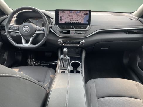 Used 2023 Nissan Altima 2.5 SV w/ SV Premium Package FWD image 34
