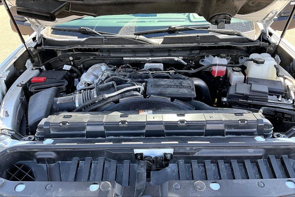 Used 2025 Chevrolet Silverado 3500 LT w/ Safety Package AWD/4WD image 31