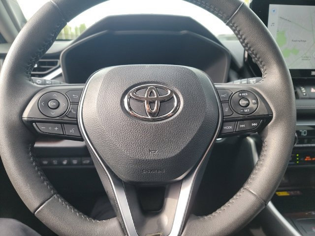 Used 2023 Toyota RAV4 Limited AWD/4WD image 16