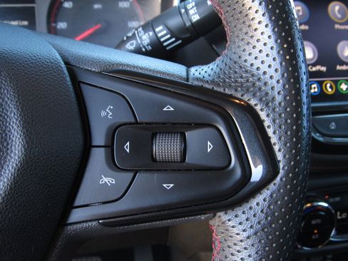 Used 2023 Chevrolet TrailBlazer RS w/ Sun and Liftgate Package image 26