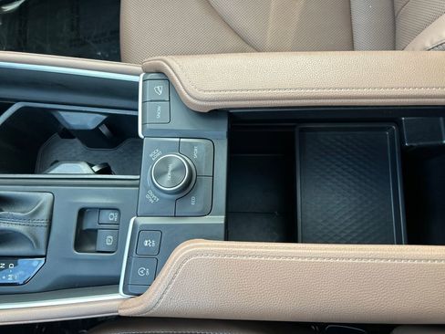 Certified 2024 Toyota Grand Highlander Platinum image 23