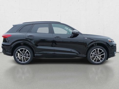 New 2026 Audi Q5 Premium Plus AWD/4WD image 4