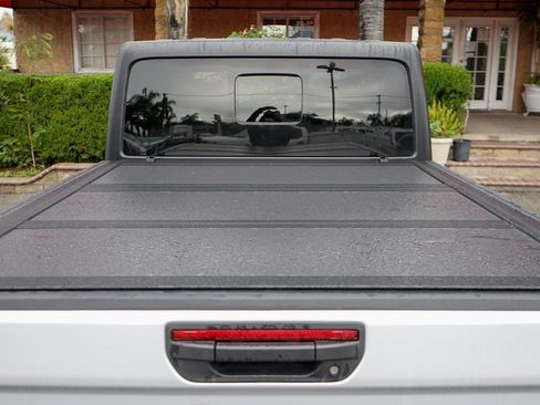 Used 2024 Jeep Gladiator Rubicon w/ Convenience Group image 8