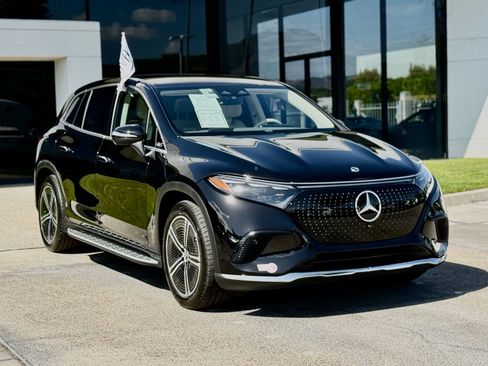 Used 2023 Mercedes-Benz EQS 450+ 4MATIC SUV image 8