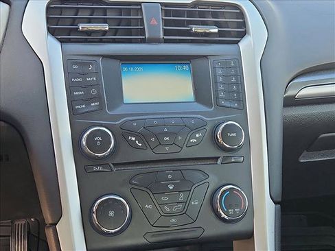 Used 2016 Ford Fusion S image 12