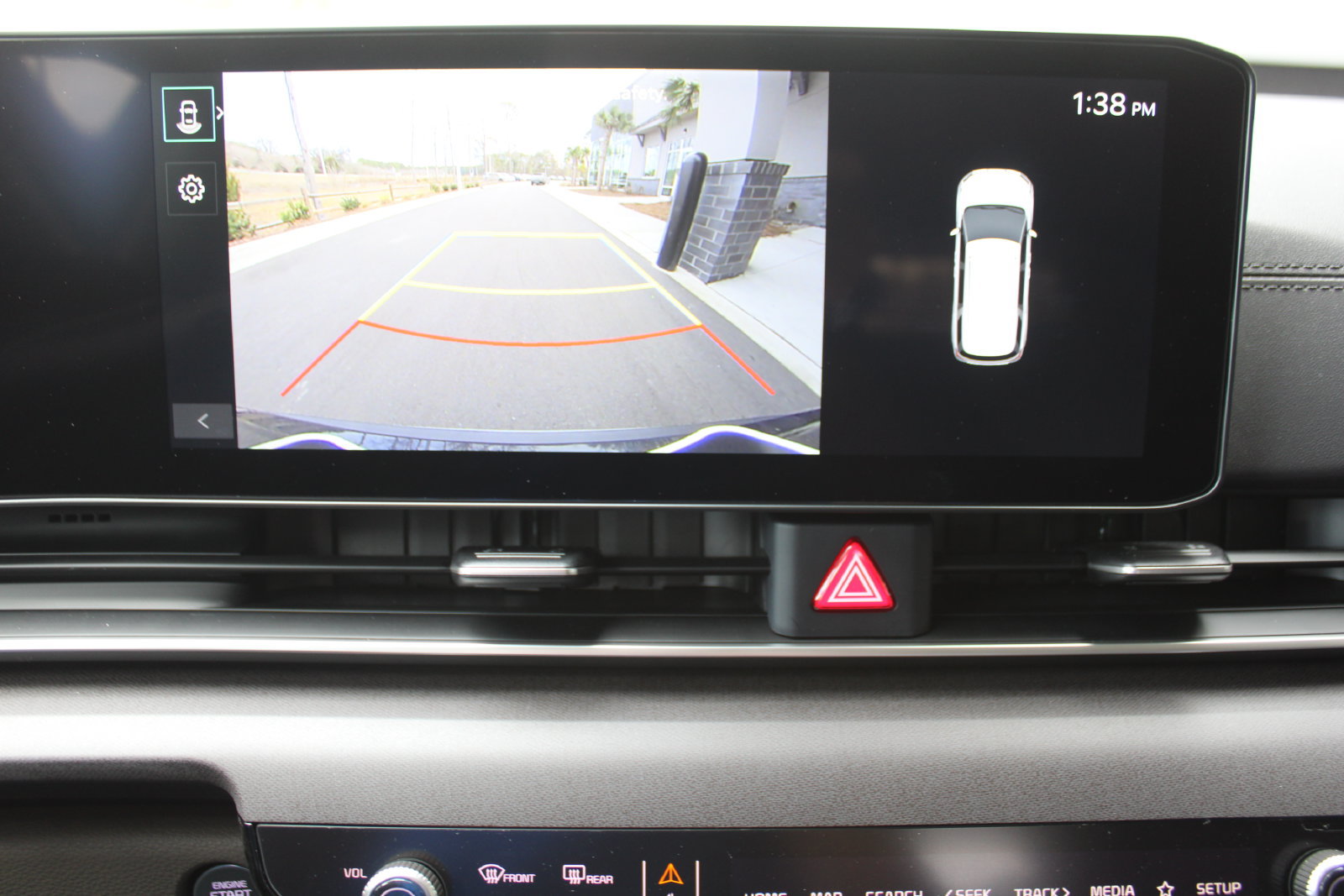 New 2026 Kia Carnival EX FWD image 53
