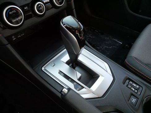 Used 2023 Subaru Crosstrek 2.0i Premium image 24