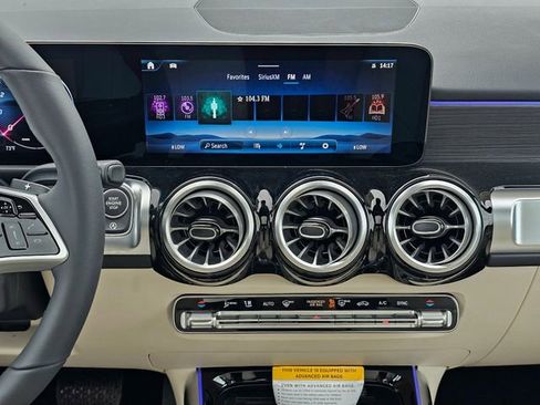 New 2026 Mercedes-Benz GLB 250 4MATIC image 36