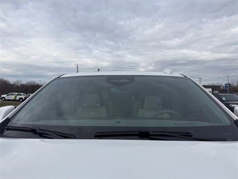 Used 2025 Cadillac Escalade Sport Platinum w/ LPO, ONYX Package image 25