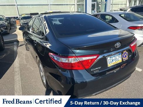 Used 2016 Toyota Camry SE w/ Moonroof Package image 7