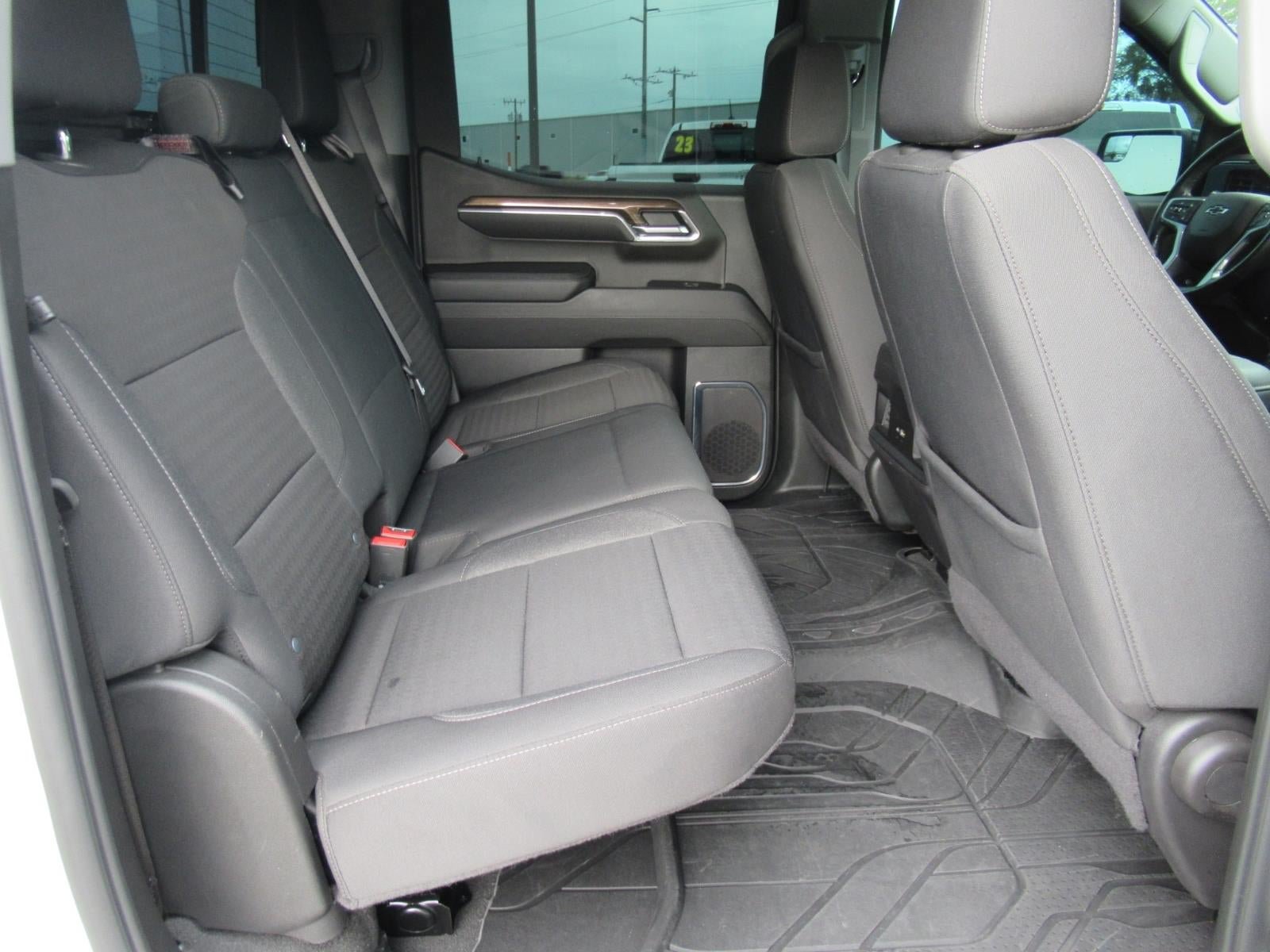 Used 2024 Chevrolet Silverado 1500 LT Trail Boss w/ Convenience Package II AWD/4WD image 36