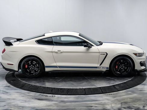 Used 2020 Ford Mustang Shelby GT350R w/ GT350R Equipment Group 920A RWD image 26