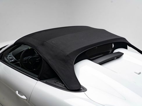 Used 2020 Porsche 718 Boxster Spyder RWD image 60