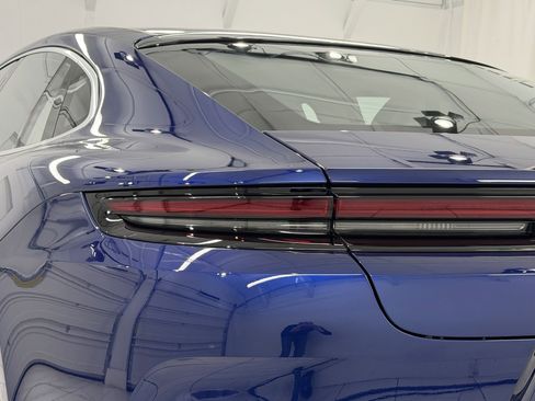 Certified 2024 Porsche Panamera 4 image 18