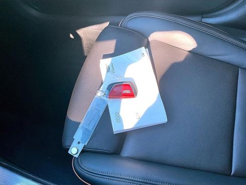 Certified 2022 Cadillac CT4 Sport w/ LPO, ONYX Package image 35