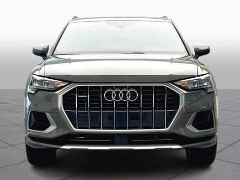Used 2020 Audi Q3 2.0T Premium w/ Convenience Package AWD/4WD image 4