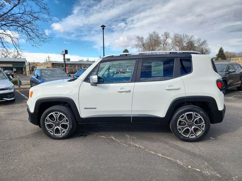 Used 2018 Jeep Renegade Limited w/ Safety & Security Group image 4