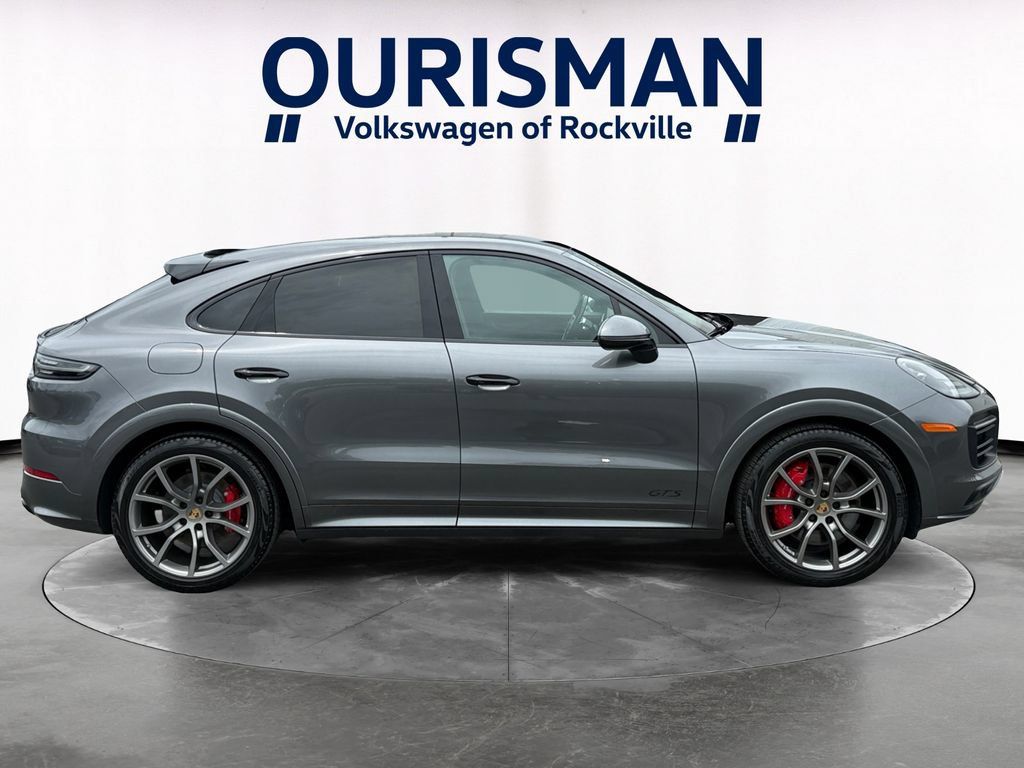 Used 2023 Porsche Cayenne GTS w/ Premium Package AWD/4WD image 7